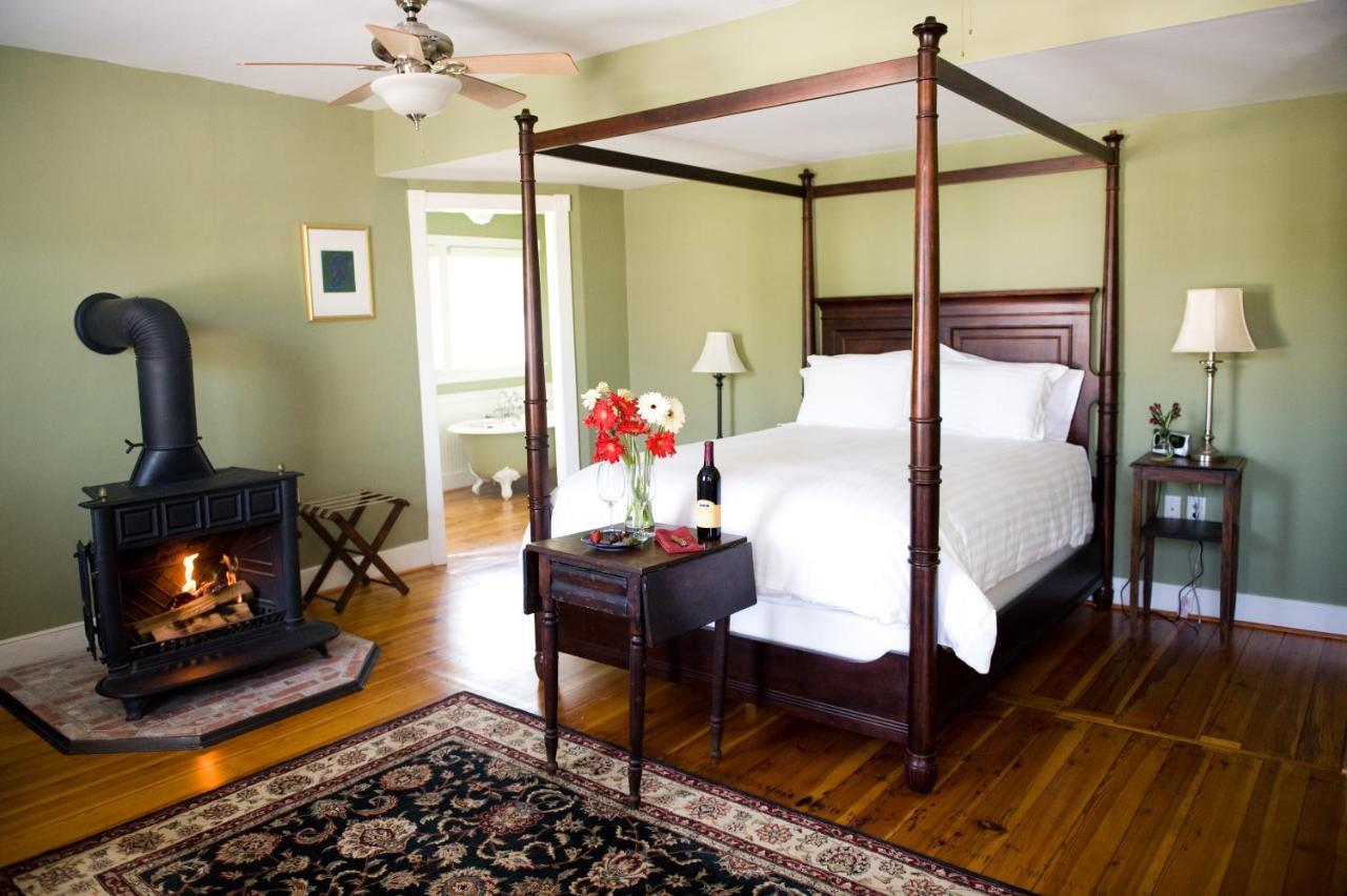 Bed and Breakfast Hopkins Ordinary Bed, Breakfast And Ale Works Sperryville Экстерьер фото