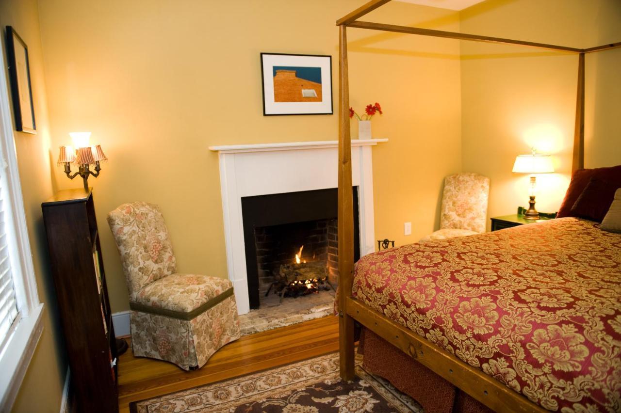 Bed and Breakfast Hopkins Ordinary Bed, Breakfast And Ale Works Sperryville Экстерьер фото